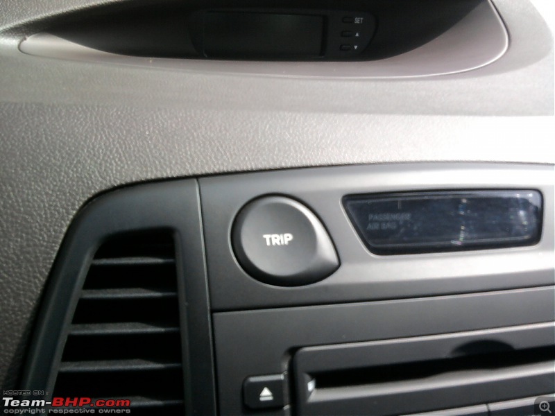 Uneven panel gaps on Hyundai i20. Should I take delivery?-photo0027.jpg