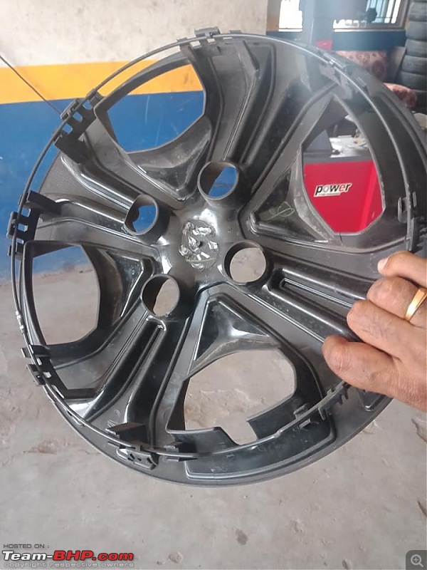 Tata's "DurAlloy Wheel" is actually a steel rim with a plastic wheel cap!-image5.jpeg