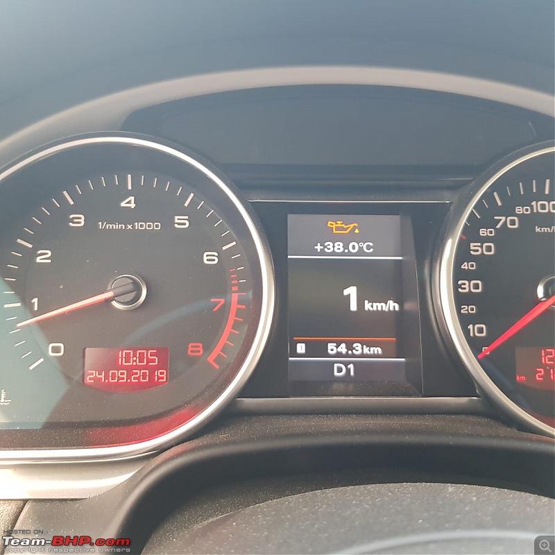 Audi Q7: Coolant has mixed with engine oil & triggered a plethora of issues-oil-warning.jpeg