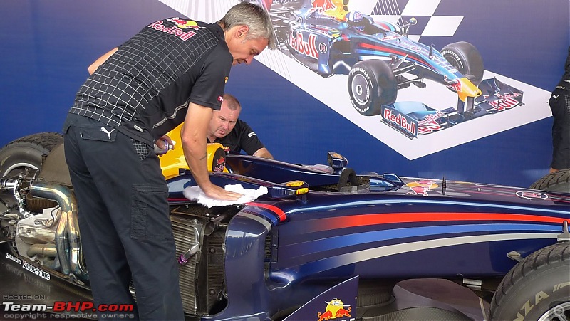 Pics & Video : Red Bull Formula 1 Car Assembly & Engine Fire-up in Mumbai-p1000716.jpg