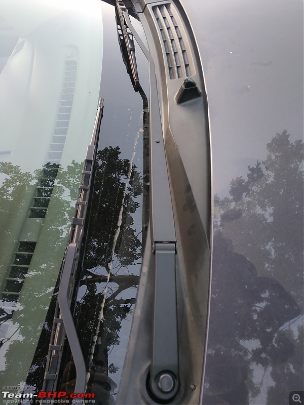 Is it necessary to change the windshield after x number of years? Does it age?-img_20201110_064503.jpg