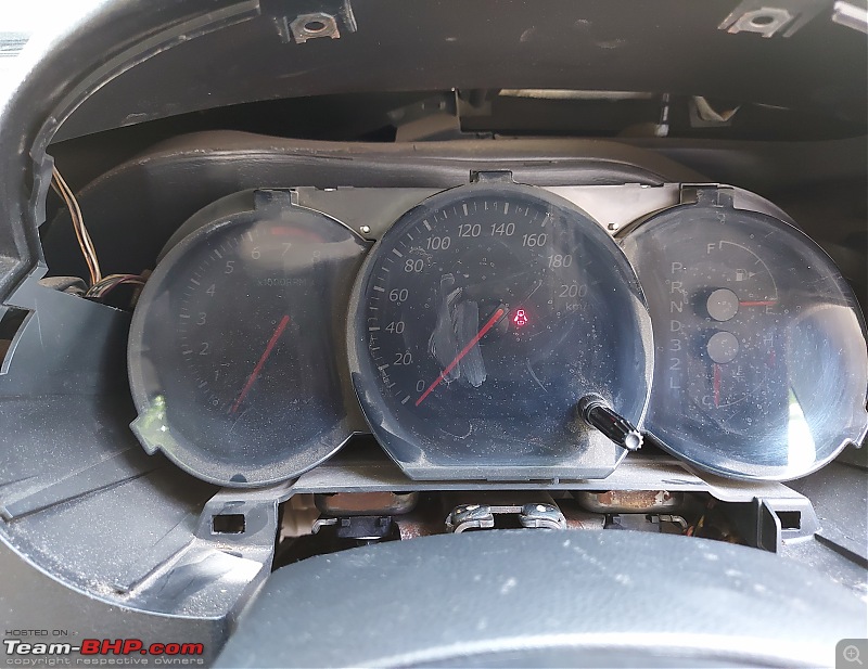 Suzuki Grand Vitara | Solving a weird fuel gauge issue-gv_instrumentcluster.jpg