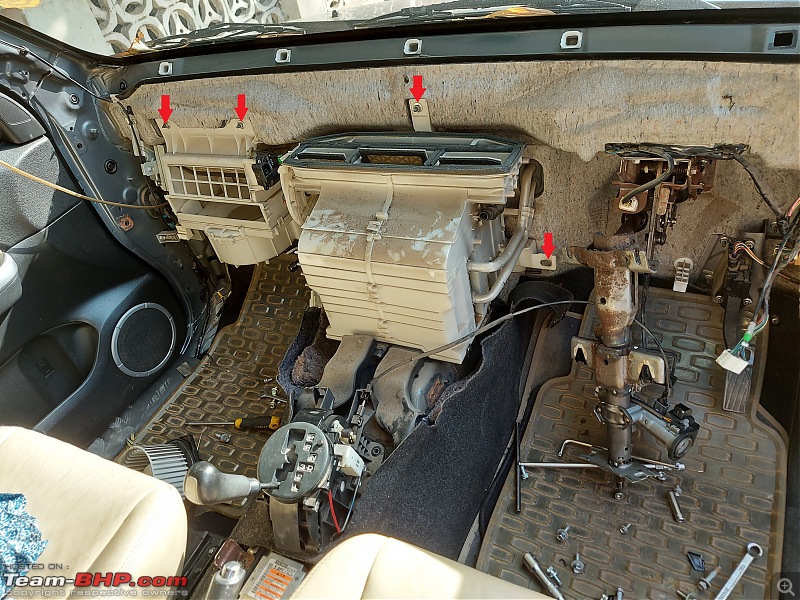 Aircons! Demystifying the car air-conditioning system, Part 2-gv_hvacunit_beforeremoval.jpg