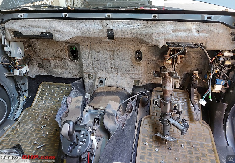Aircons! Demystifying the car air-conditioning system, Part 2-gv_withhvacunit_removed.jpg