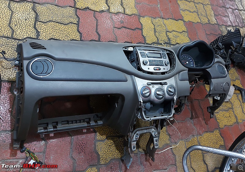 Aircons! Demystifying the car air-conditioning system, Part 2-hyundai_i10_dashboard.jpg