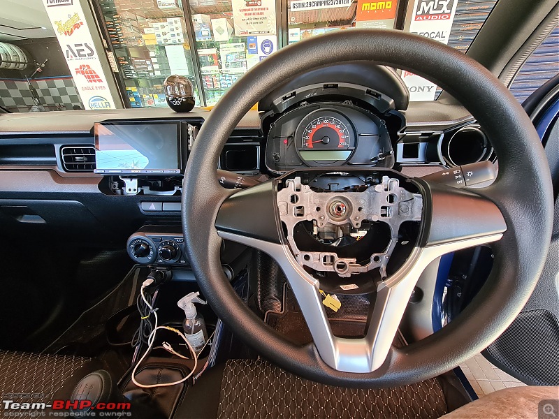 Installed the steering wheel with audio controls from the top variant in my base variant Ignis-20211204_124323.jpg