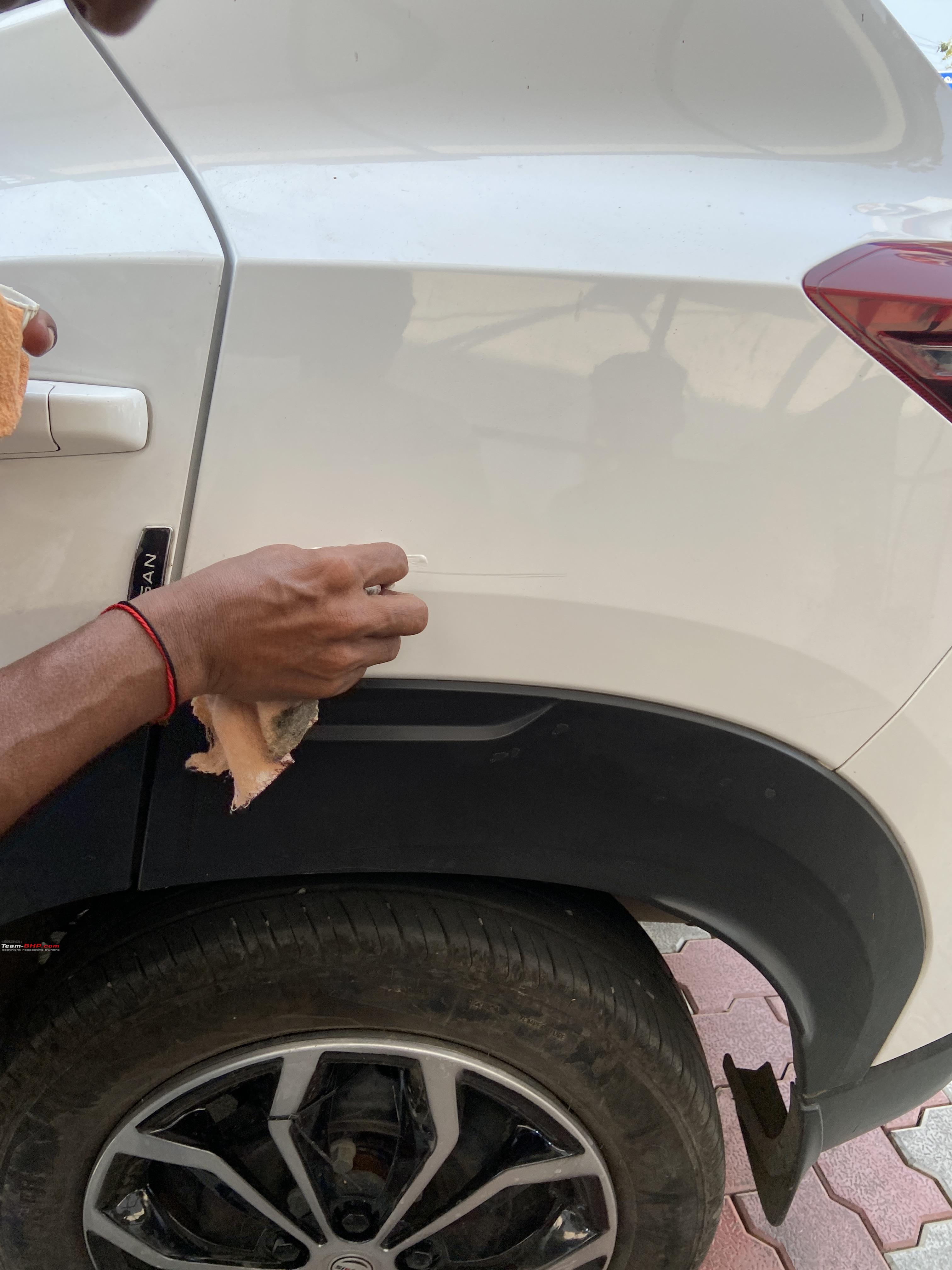 Car scratch removal at HP petrol pump