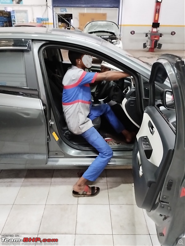 Multiple problems with my Tata Altroz XZ Diesel | Service Centre unable to fix issues-no-seat-covers-used.jpg