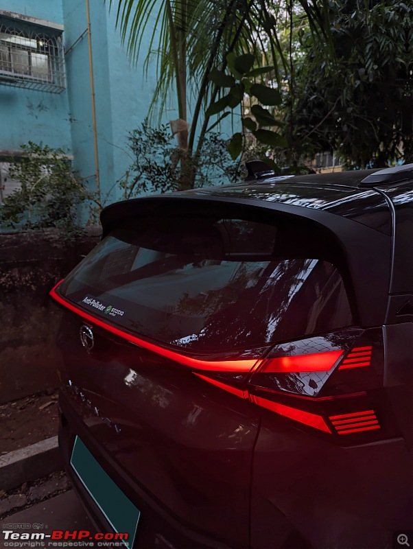 Crack appears mysteriously on my Tata Nexon.EV tail-light-pxl_20240604_133258113.mp.jpg