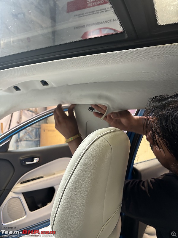 Jeep Compass: Successfully fixed the stubborn sunroof rattle-img_6459.jpeg