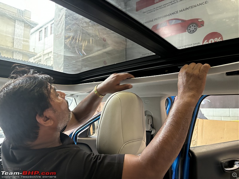 Jeep Compass: Successfully fixed the stubborn sunroof rattle-img_6453.jpeg