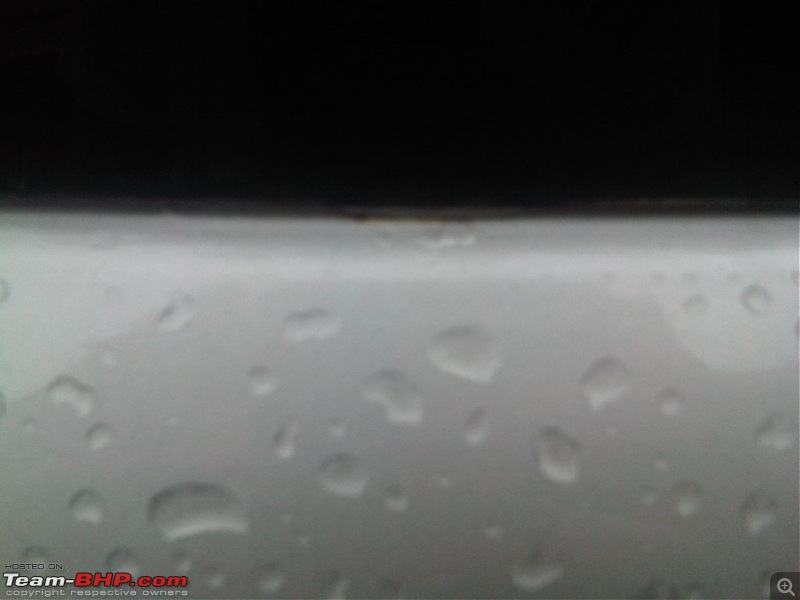 Issues With Paint on my Swift-between-rear-glass-bottom.jpg