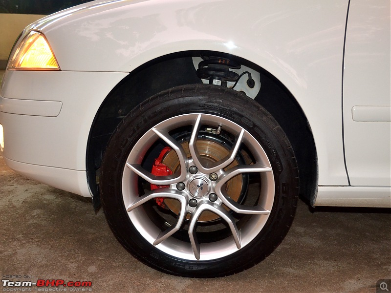A superb Car cleaning, polishing & detailing guide-laura-wheel-detailed.jpg