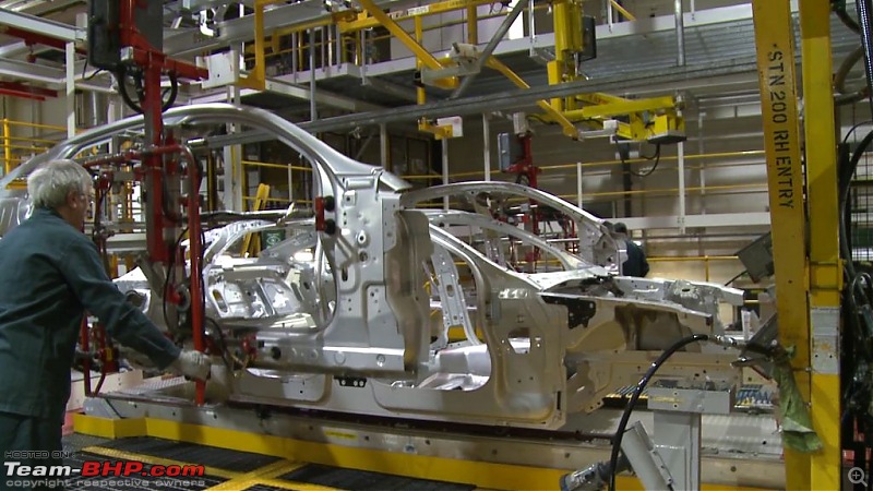PICS : Jaguar's Castle Bromwich (UK) Factory. Detailed report on the making of the XJ-31_2.jpg
