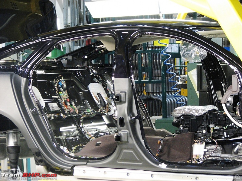 PICS : Jaguar's Castle Bromwich (UK) Factory. Detailed report on the making of the XJ-8.jpg