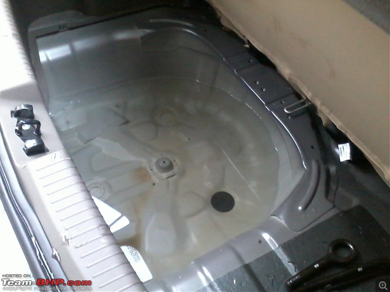 Leak in the Spare Wheel Well-20120715-18.18.32.jpg