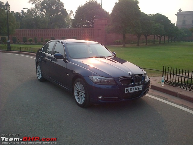 BMW 320D Exclusive: Deep Sea Blue with Oyster/Black Interiors-img2012102100096.jpg