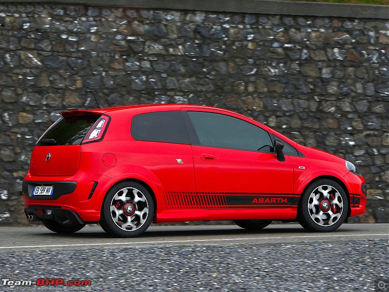 The Red Rocket - Fiat Grande Punto Sport. *UPDATE* Interiors now in Karlsson Leather-2011fiatpuntoevoabarth091red.jpg