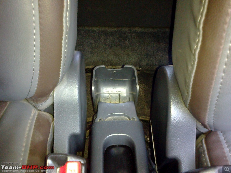 A Maruti WagonR Story - The blue eyed boy-rear-cupholder.jpg