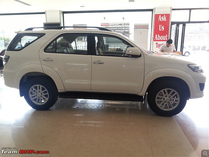 KL-31-E-X00X : 2013 Toyota Fortuner, the world is mine-20130204_154724.jpg