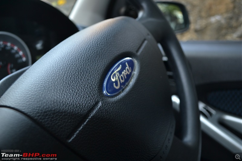 Ford Figo : The American lass who stole my heart & cash-steeringcloseup.jpg