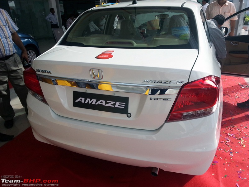 Review: 1st-gen Honda Amaze (2013)-honda-amaze_1.jpg