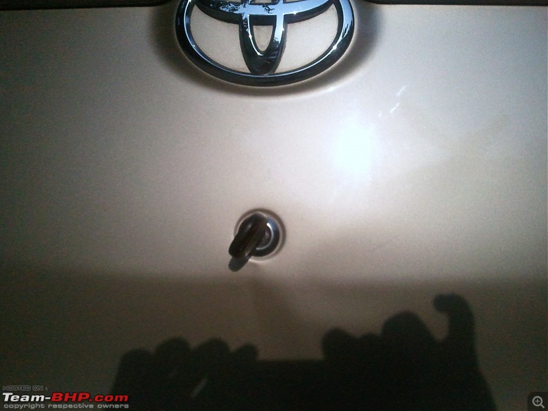 Plain Jane Toyota Etios conquers the heart with her soulful charm!-key-stuck-dent.jpg