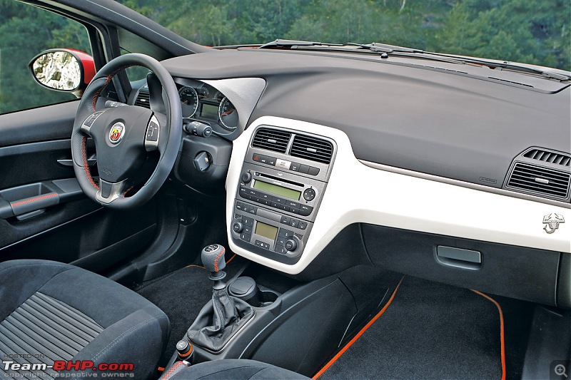 The Red Rocket - Fiat Grande Punto Sport. *UPDATE* Interiors now in Karlsson Leather-fiat_grande_punto_interior.jpg