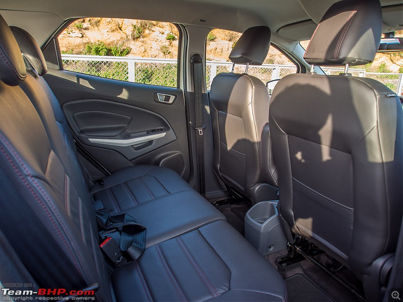 Ford Ecosport Titanium (Ecoboost) - Diamond White-rear-seats.jpg