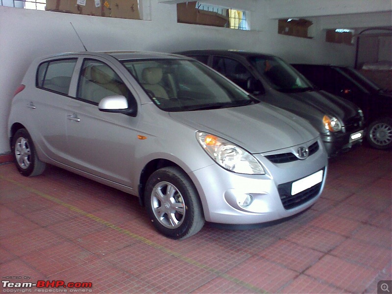 Hyundai I20 Asta Initial Ownership Report-i20-exterior.jpg