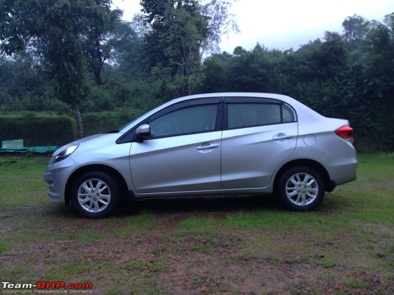 Review: 1st-gen Honda Amaze (2013)-image1443428754.jpg