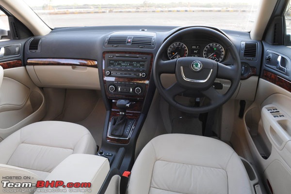 Review: Skoda Octavia (3rd-gen)-skoda_laura_interior.jpg