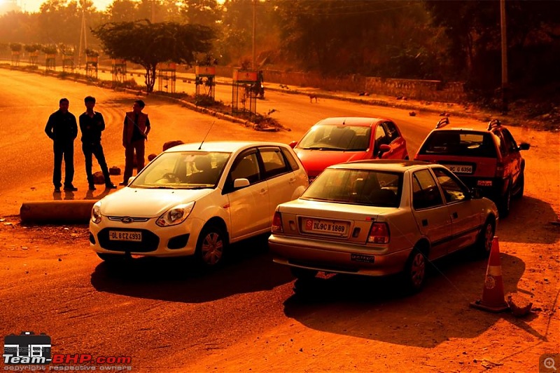 My 1st diesel: Diamond white Ford Figo ZXI. Interior Pics on Pg 3-1477511_10201633500818250_1401428370_n.jpg