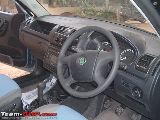 Skoda Fabia reviews (petrol and diesel)-steering_wheel.jpg