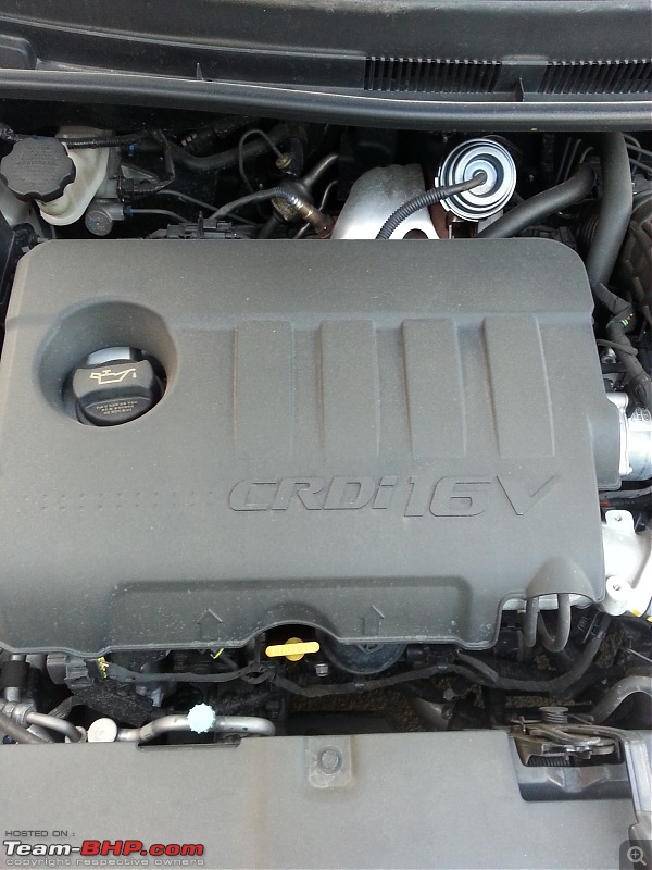 Hyundai Verna Fluidic SX 1.6L Diesel: The Street Hawk-engine-pics-9.jpg
