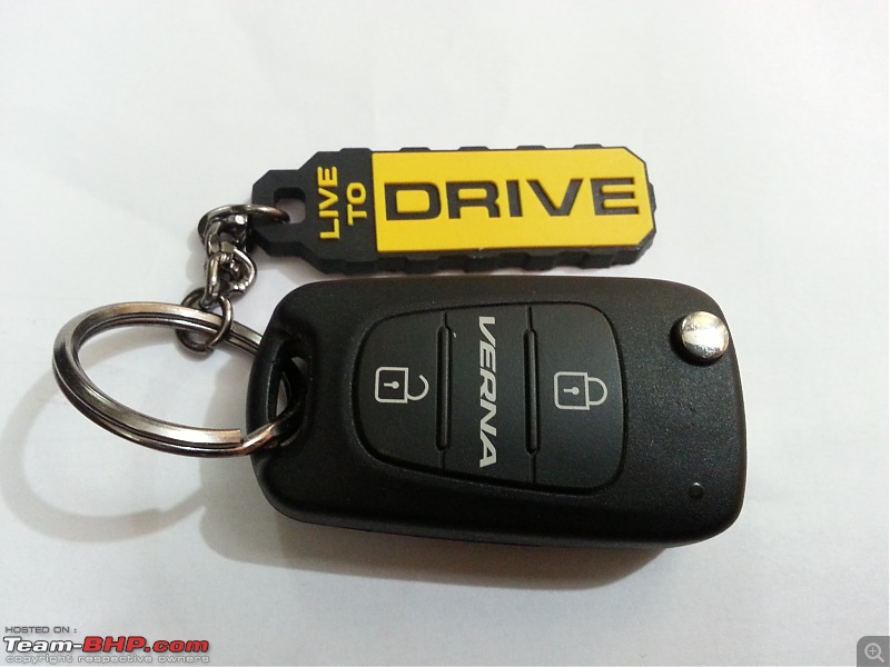 Hyundai Verna Fluidic SX 1.6L Diesel: The Street Hawk-key-chain.jpg