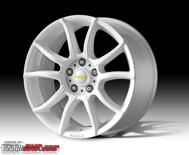 Swift DDis White-momo_car_wheels_thunder_white.jpg