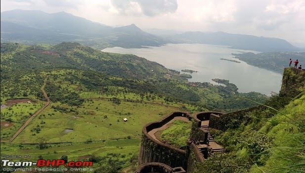 Mahindra Xylo - The Time of our Life @ 17 months / 15000 kms-lohagad1.jpg