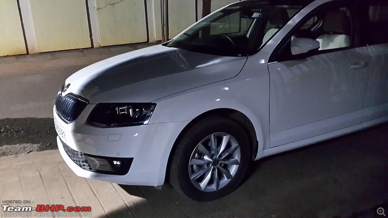 Review: Skoda Octavia (3rd-gen)-20140910_215243.jpg