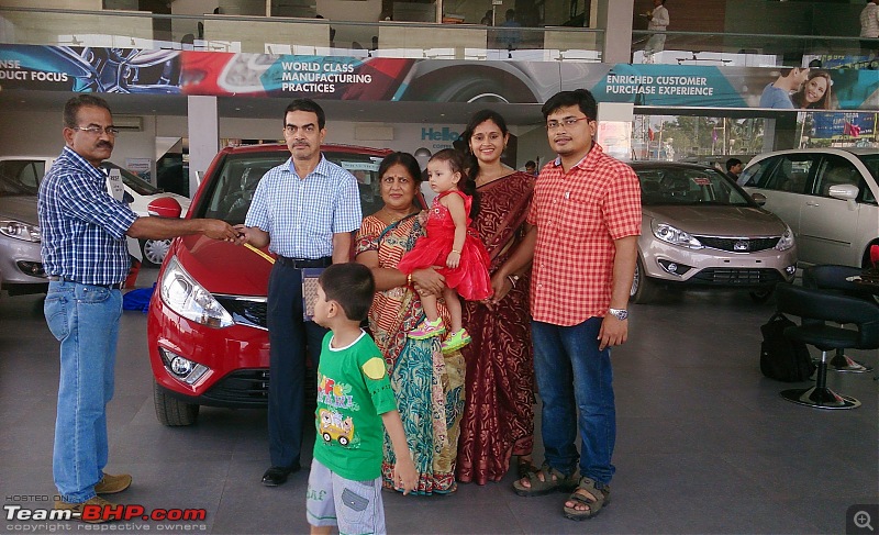 Zed, my Red Tata Zest. EDIT: 20 months & 25,000 kms update-dsc_0861smile.jpg