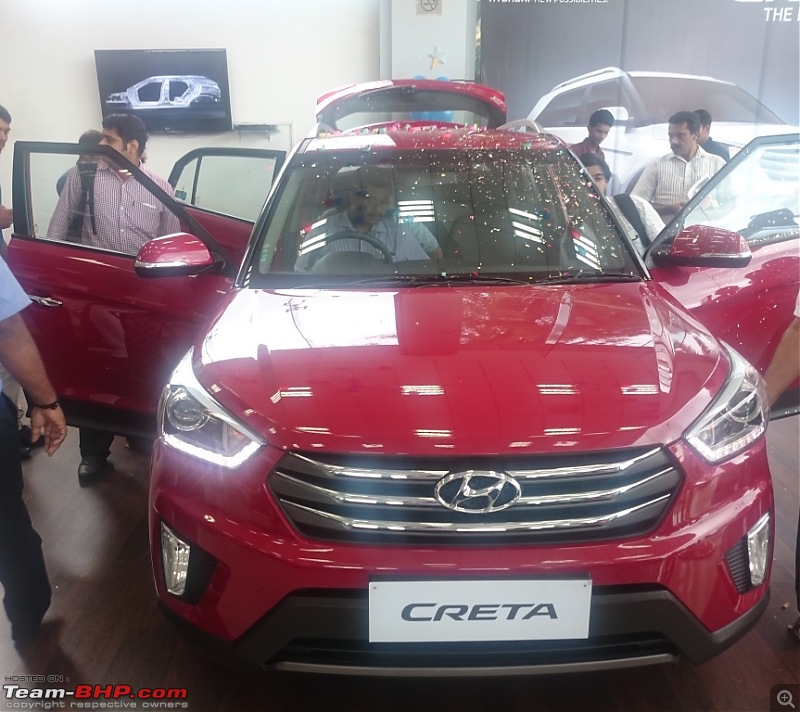 Preview: Hyundai Creta-showroom2.jpg