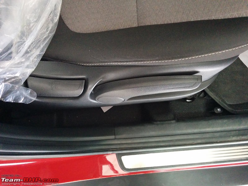 Preview: Hyundai Creta-16-driver-seat-controls.jpg