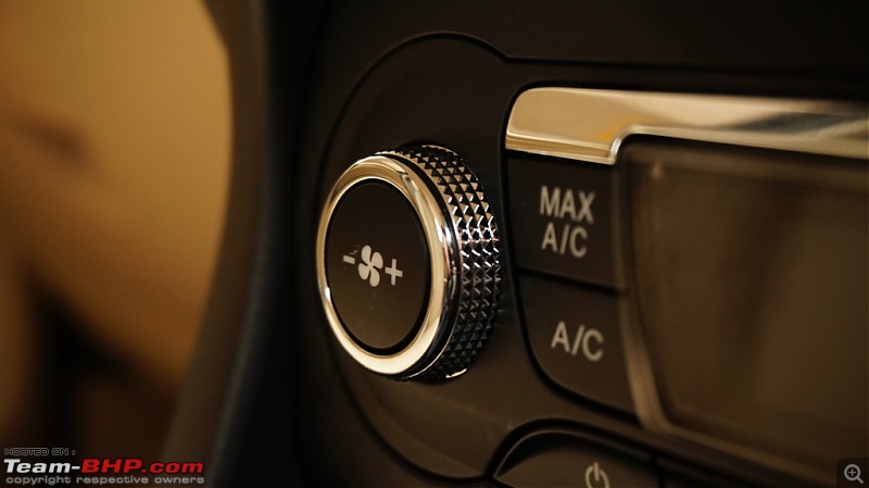 My Ford Figo Aspire Titanium+ (Tuxedo Black)-ac-knob.jpg