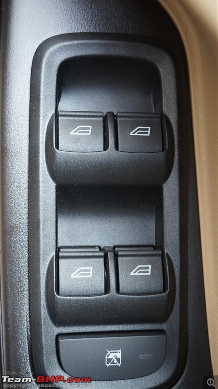 My Ford Figo Aspire Titanium+ (Tuxedo Black)-power-window-buttons.jpg