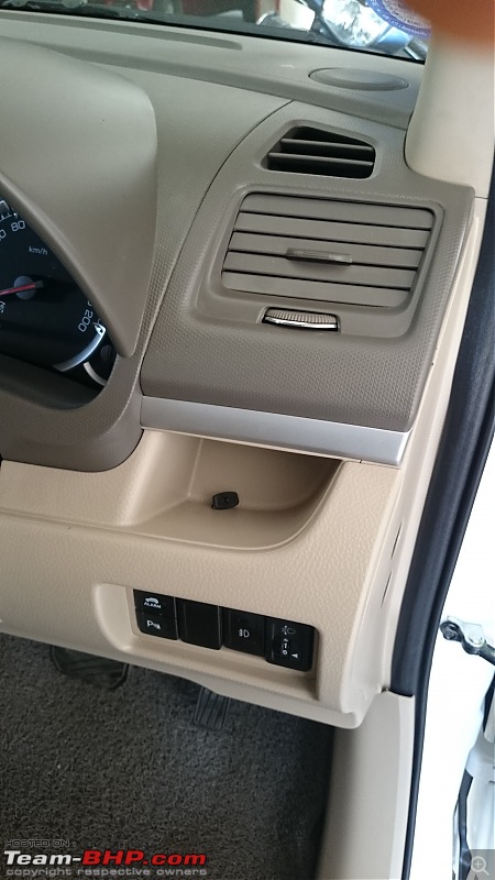 My Maruti Ertiga Automatic-cubby-holes.jpg