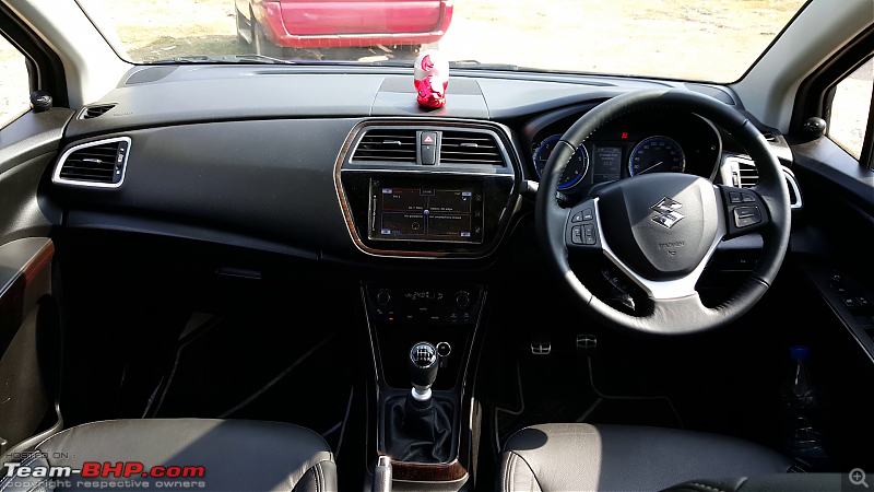 Video Review: My Maruti S-Cross 1.6 DDiS 320-vlcsnap2016022813h08m12s863.png