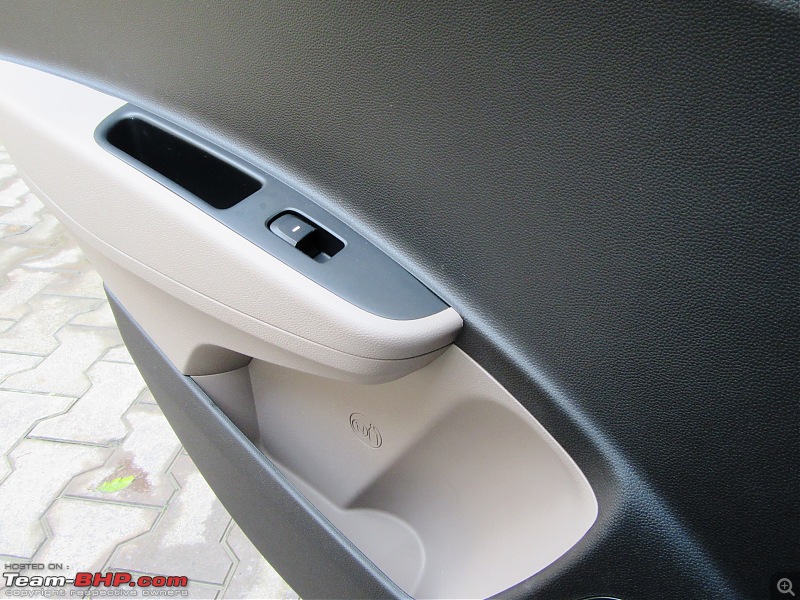 Hyundai Grand i10 Asta (O) AT comes home-rear-bottle-holder.jpg