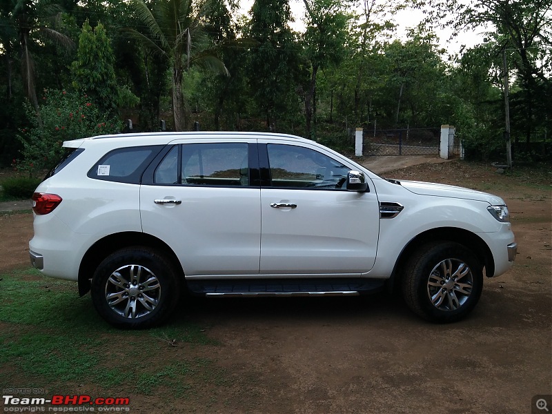 My Ford Endeavour 2.2L AT (Titanium)-another-side-view.jpg