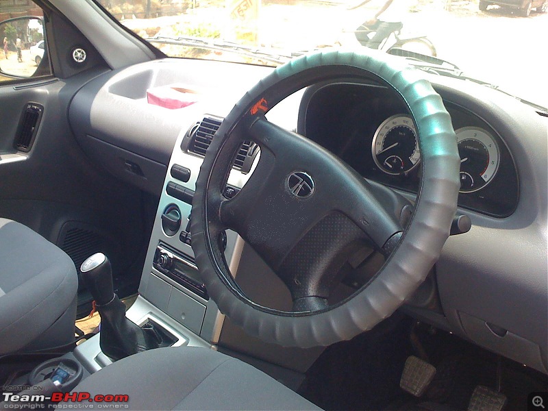 Tata Safari 2.2 LX - Arctic Silver.-picture-0242.jpg