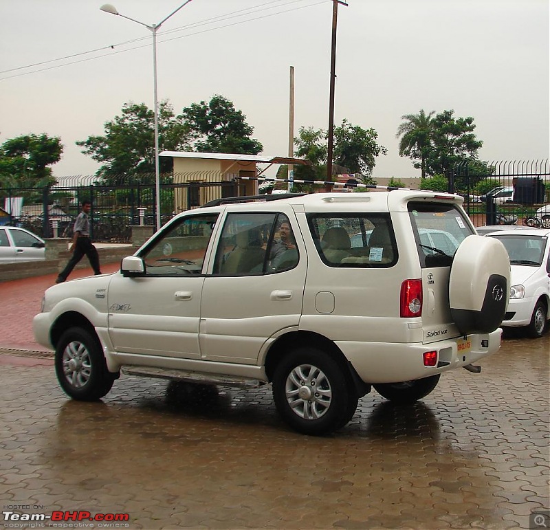 Safari Vx 4x4 Pearl White-2.jpg